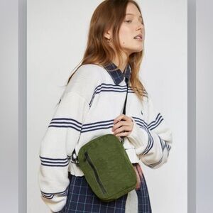NWT Baggu sport crossbody in moss